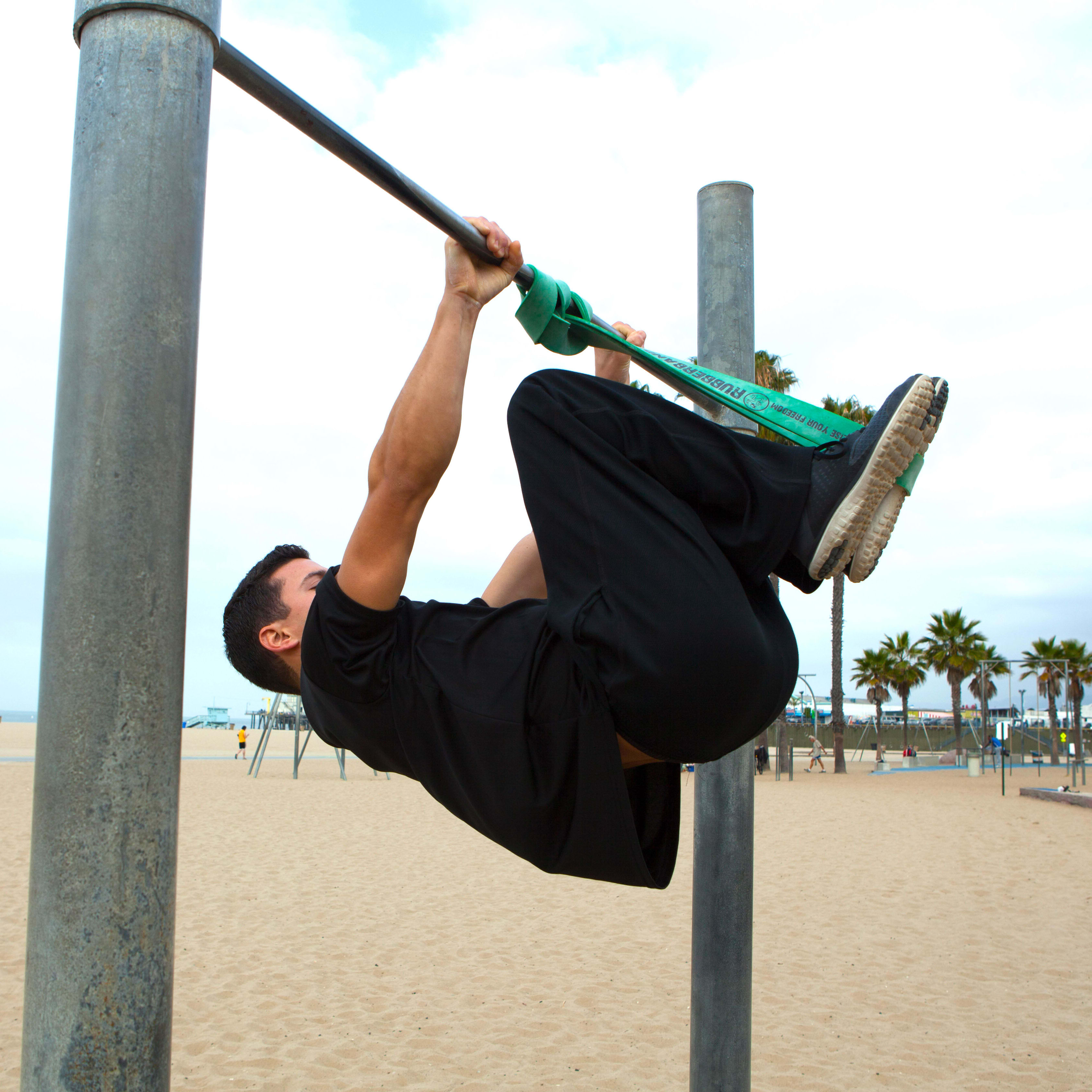 Front tuck front lever