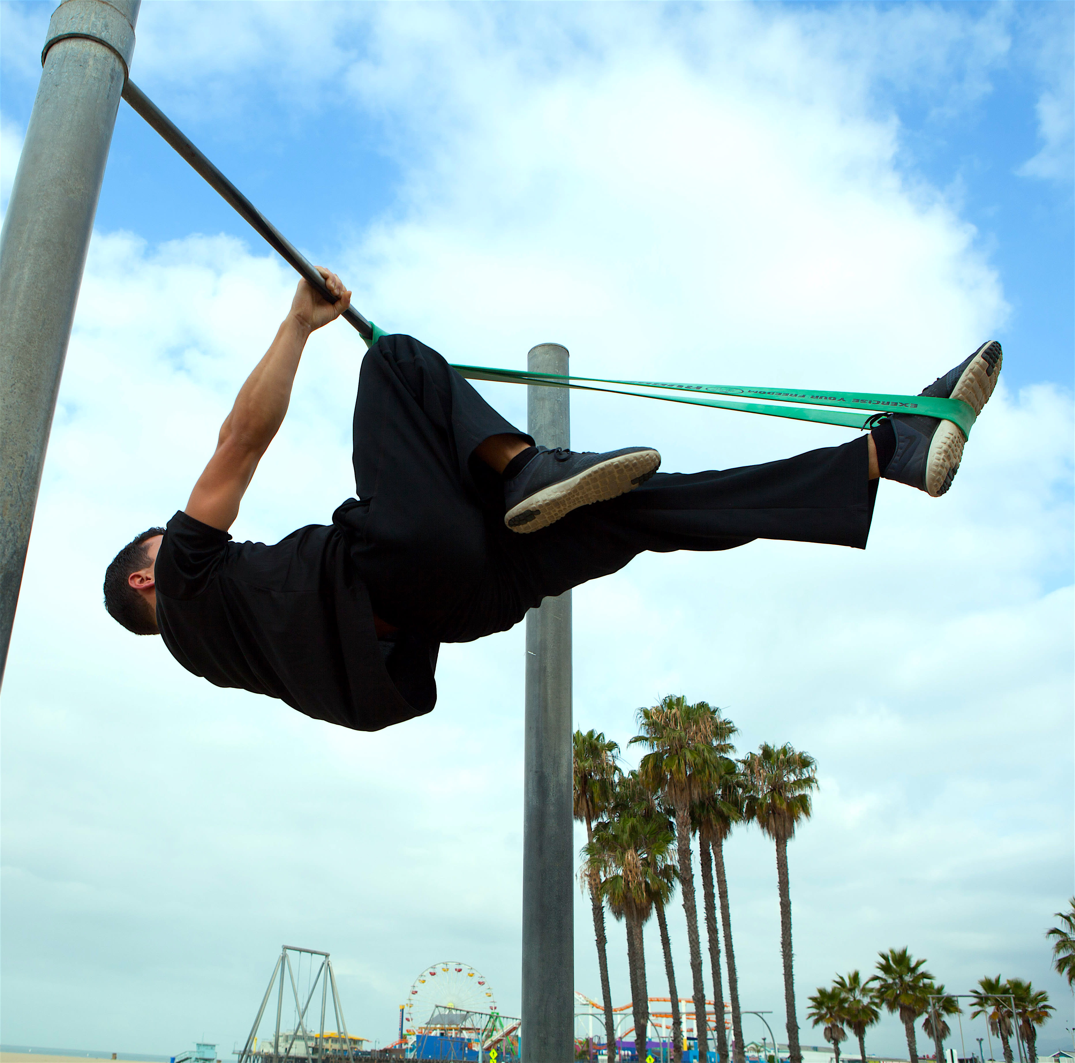 Single Leg Front Lever Hold Progression with RubberBanditz Resistance Bands